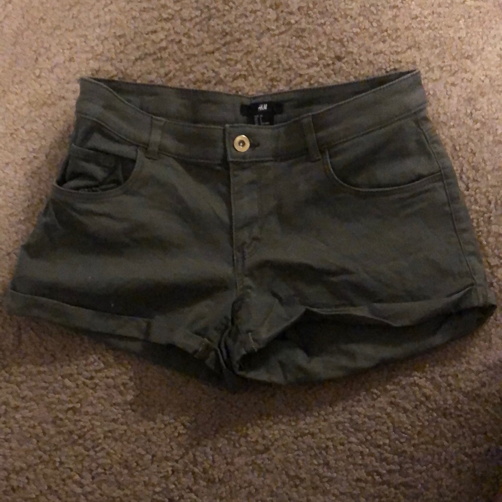 H&M Hunter green shorts
